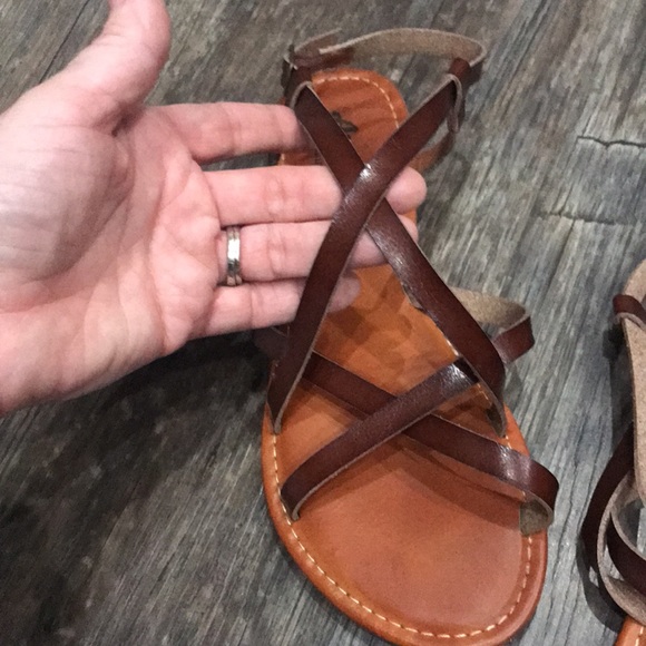 Austin Trading Co. Strappy Sandals - Picture 2 of 6